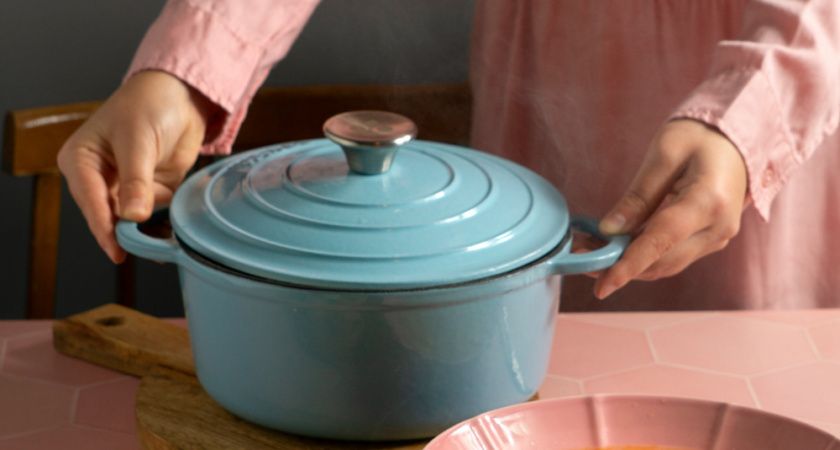 1 рюмка на старую кастрюлю: Эмаль стала белее новой — копеечный метод сотворил чудо