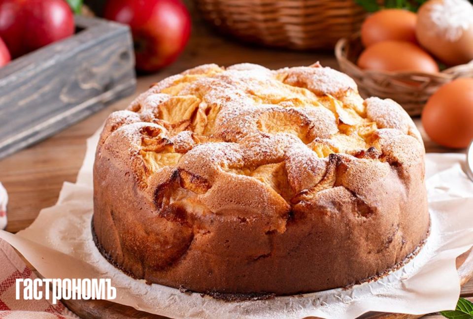 Шарлотка без границ: секреты пышности на кефире и сметане