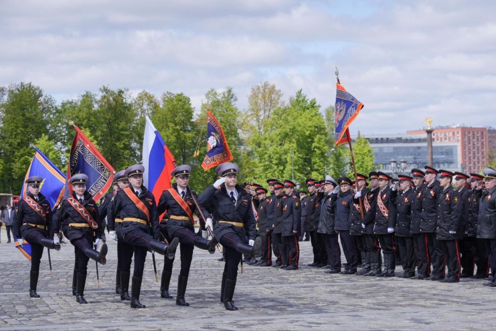        VIII -   ,  80-      1941-1945 