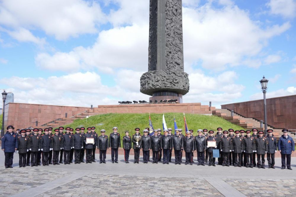        VIII -   ,  80-      1941-1945 