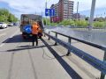 Продолжается помывка и покраска ограждений в Иркутске