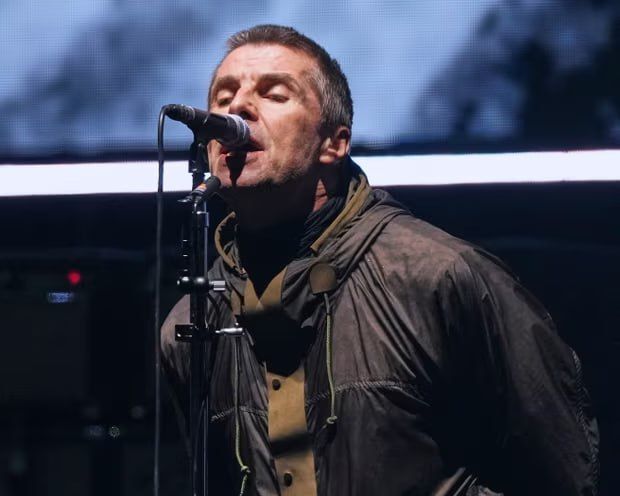  Oasis       ,  The Guardian