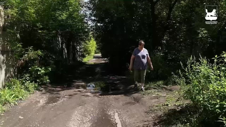  :    , , , ,           