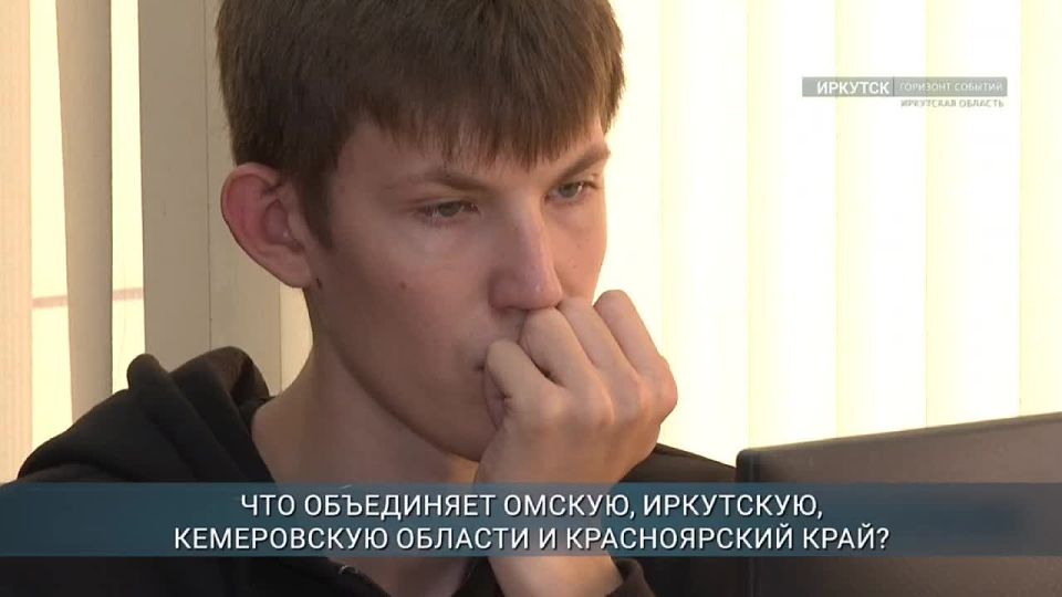   ,    ?   