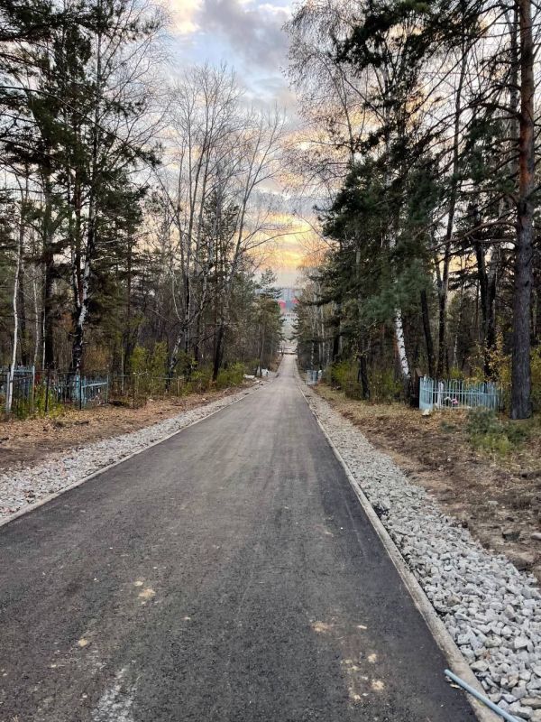 В Иркутске ведутся работы по благоустройству городских кладбищ