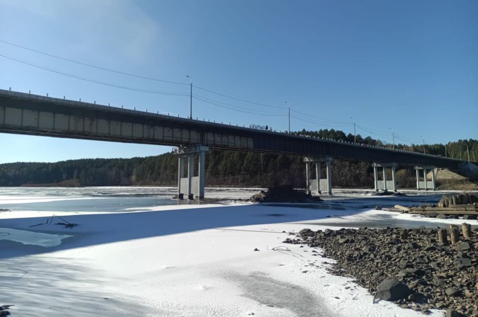 Ремонт моста через реку Бирюсу завершается в Тайшетском районе