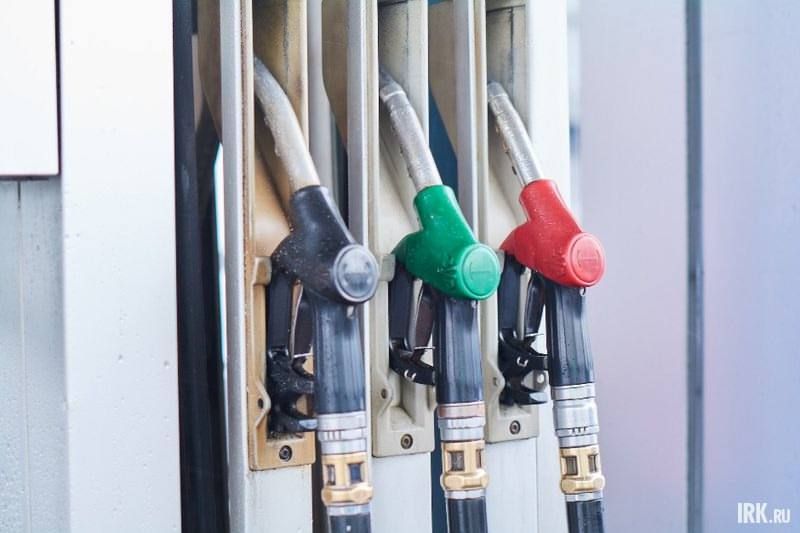 На заправках лимит: не больше одного бака бензина