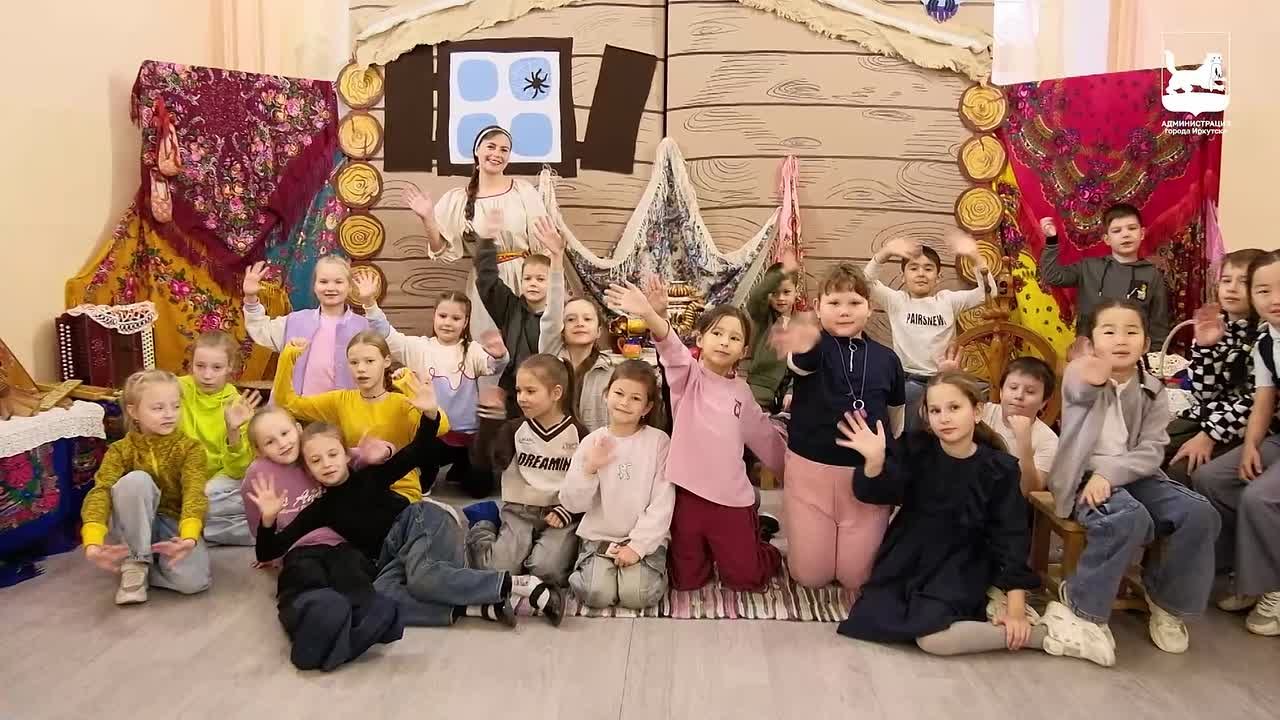 Игры в лукошке»: в иркутском творческом клубе «Созвездие» прошел мастер-класс по народным играм