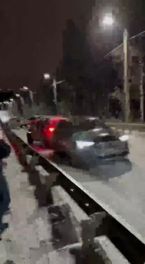 Восемь машин столкнулись из-за гололёда под Иркутском