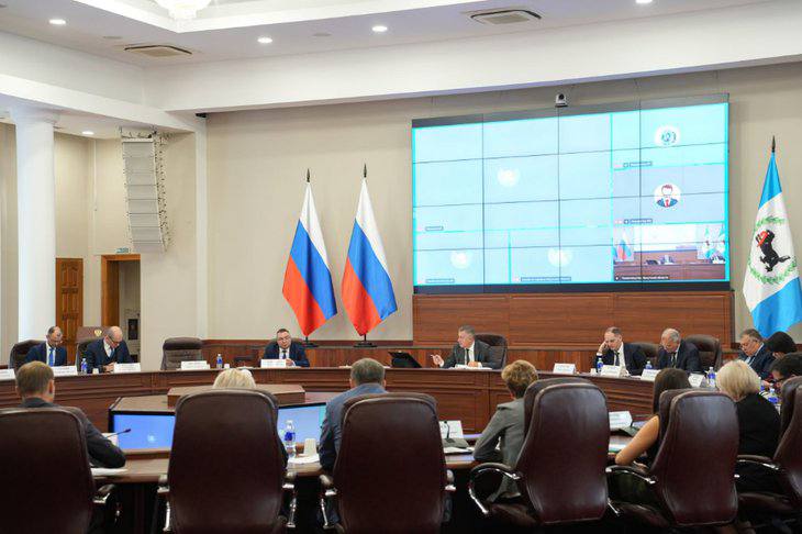 Заправки обеспечены бензином на 20 дней