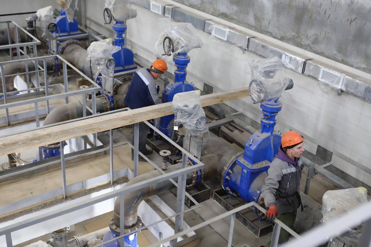 Завершается строительство КНС «Нижний бьеф» и напорных трубопроводов Завершается строительство КНС «Нижний бьеф» и напорных трубопроводов