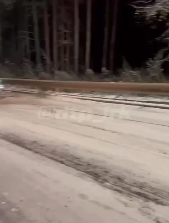 Под Иркутском из-за голеледа произошла массовая авария с участием почти десятка машин