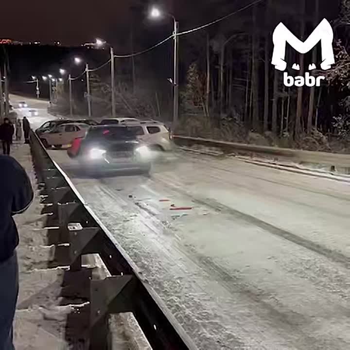 Прокуратура Иркутского района организовала проверку по сообщению о дорожно-транспортном происшествии с участием нескольких автомашин в микрорайоне Берёзовый Иркутского района