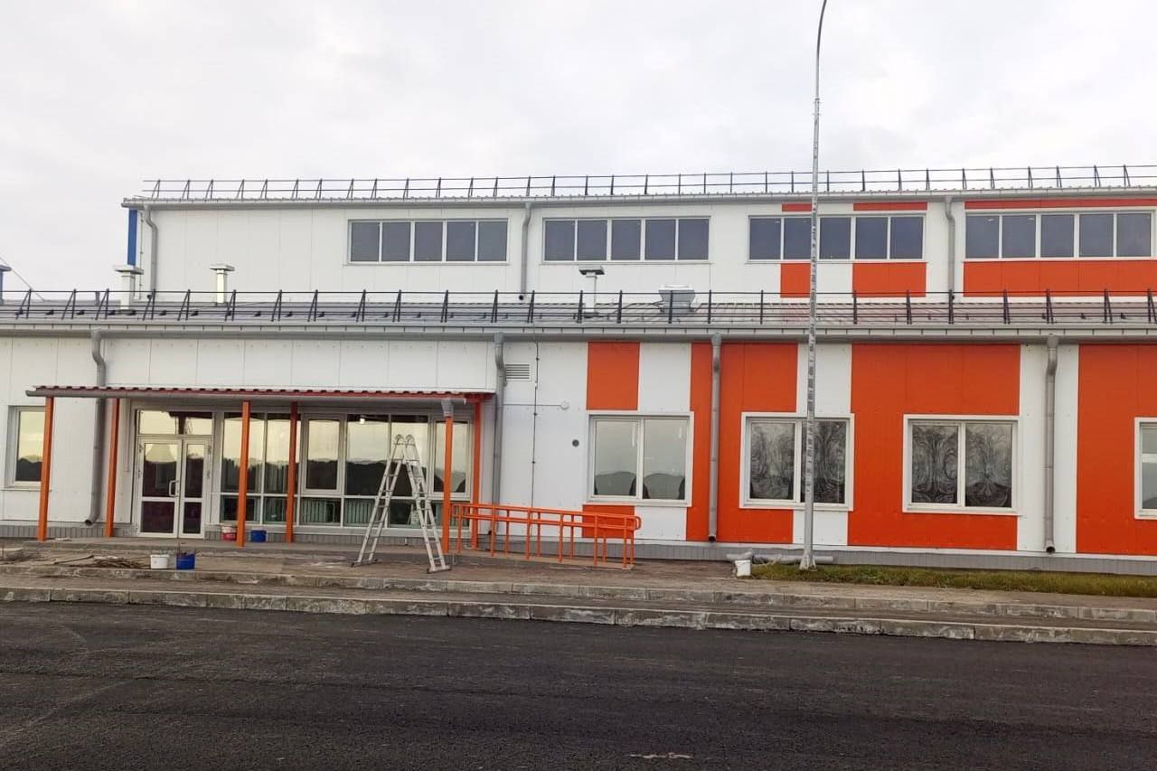 В Балаганске завершается строительство физкультурно-оздоровительного комплекса В Балаганске завершается строительство физкультурно-оздоровительного комплекса