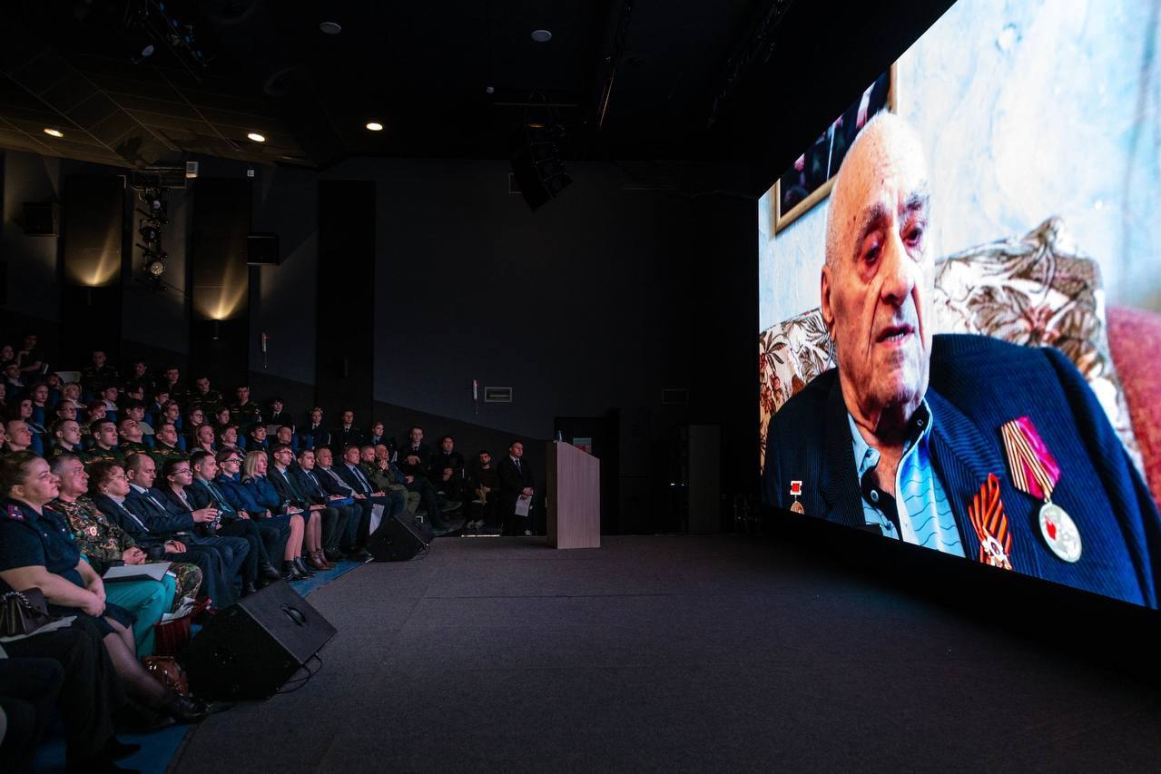 Для молодежи Иркутской области запустили правовой подкаст «У каждого решения есть последствия» Для молодежи Иркутской области запустили правовой подкаст «У каждого решения есть последствия»