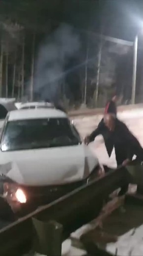 В Иркутске из-за гололеда произошло крупное ДТП