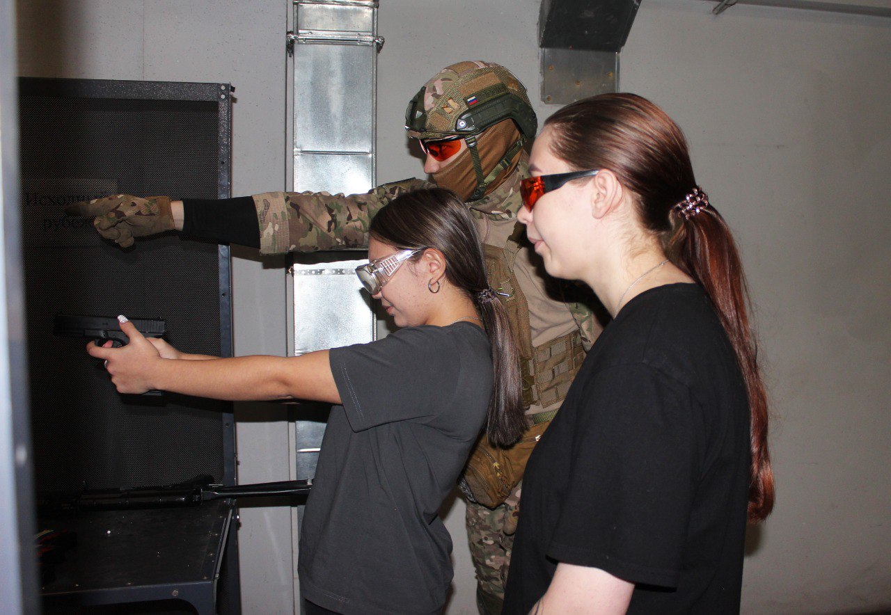 В Иркутске для студентов состоялся конкурс «Я – будущий полицейский» В Иркутске для студентов состоялся конкурс «Я – будущий полицейский»