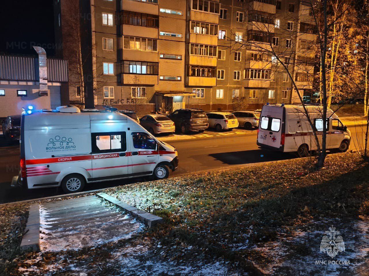 Из 15 пожаров, ликвидированных в прошедшие сутки, 7 произошли в многоквартирных домах Из 15 пожаров, ликвидированных в прошедшие сутки, 7 произошли в многоквартирных домах