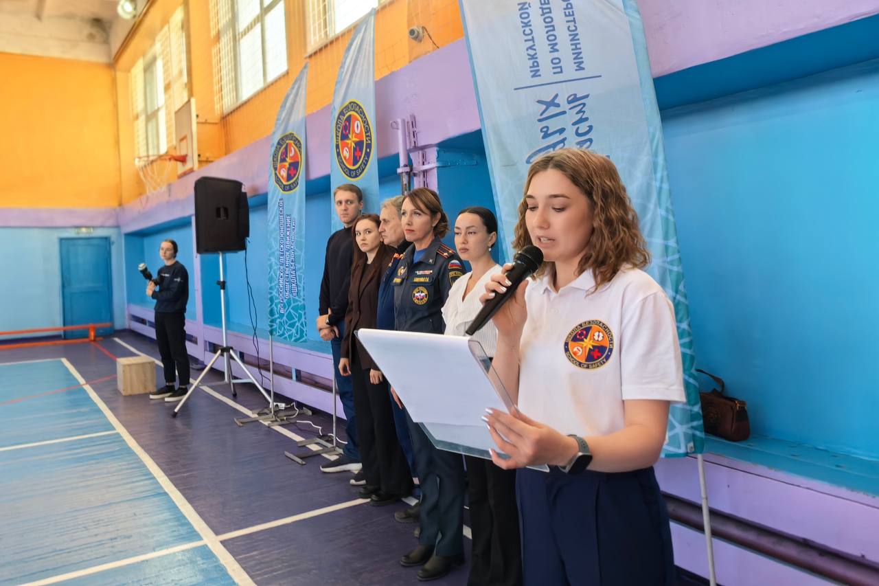 В Приангарье подвели итоги спортивной игры «Юный спасатель» В Приангарье подвели итоги спортивной игры «Юный спасатель»