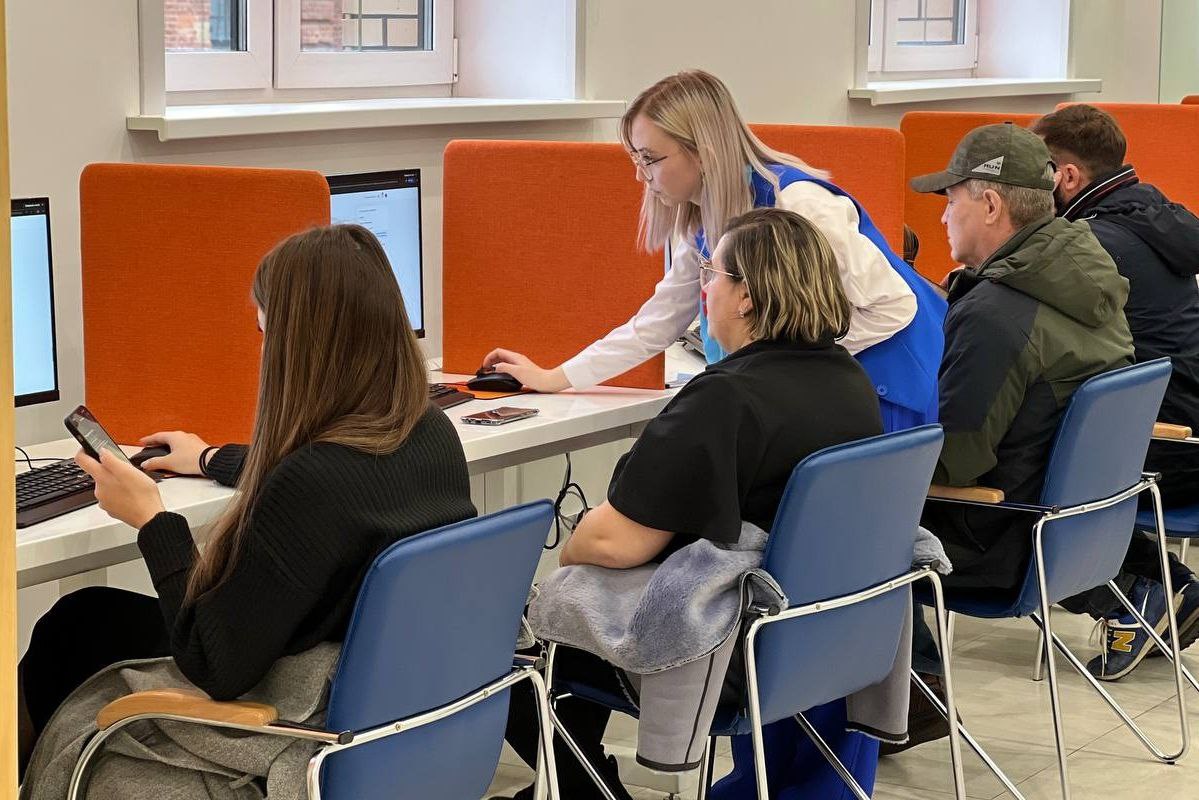 Директор дивизиона новых технологий в социальной сфере Агентства стратегических инициатив Сергей Стрижнев познакомился с работой Флагманского Кадрового центра «Работа России» Директор дивизиона новых технологий в социальной сфере Агентства стратегических инициатив Сергей Стрижнев познакомился с работой Флагманского Кадрового центра «Работа России»