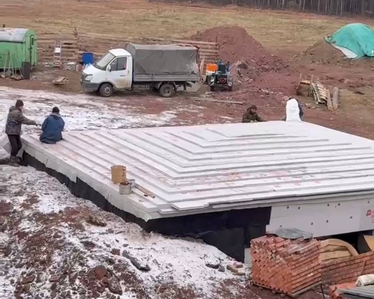 В «Ангарской деревне» Братска скоро откроют уникальный Пороховой погреб
