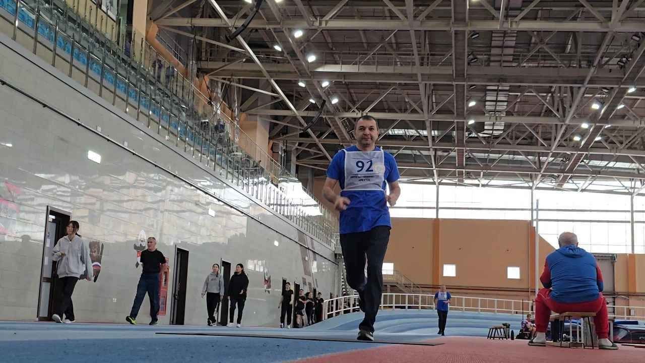 Сотрудники иркутского отделения ДОСААФ России 29 октября в спорткомплексе «Байкал-Арена» сдали нормативы Всероссийского физкультурно-спортивного комплекса «Готов к труду и обороне» Сотрудники иркутского отделения ДОСААФ России 29 октября в спорткомплексе «Байкал-Арена» сдали нормативы Всероссийского физкультурно-спортивного комплекса «Готов к труду и обороне»