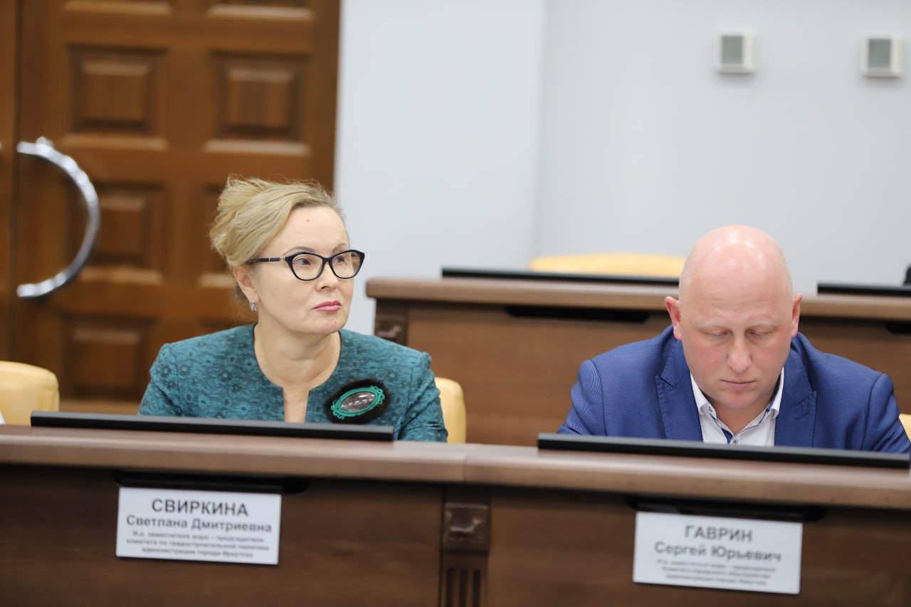 Руслан Болотов: Начали работы по проектированию школы не менее чем на 1600 мест, которую возведём в районе Нижней Лисихи в ближайшие годы Руслан Болотов: Начали работы по проектированию школы не менее чем на 1600 мест, которую возведём в районе Нижней Лисихи в ближайшие годы