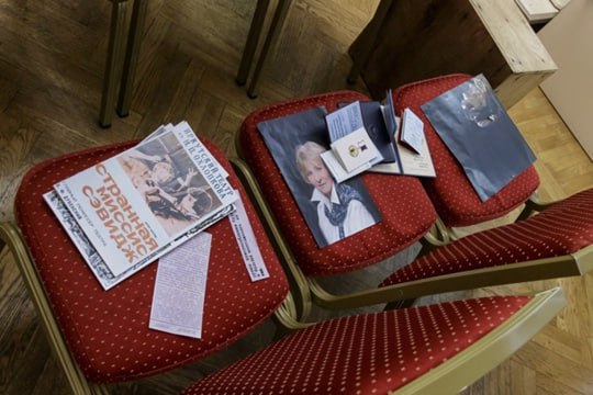 В пасмурный и дождливый день (когда уже в середине рабочего дня хочется скорее домой и под одеялко), сотрудникам Музея истории Иркутска им. А.М.Сибирякова совсем не до скуки! Они заняты важным делом: готовят новую выставку!... В пасмурный и дождливый день (когда уже в середине рабочего дня хочется скорее домой и под одеялко), сотрудникам Музея истории Иркутска им. А.М.Сибирякова совсем не до скуки! Они заняты важным делом: готовят новую выставку!...