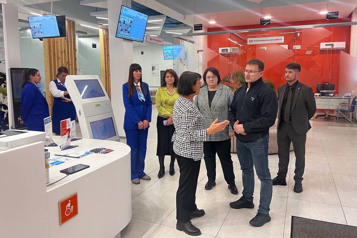 Директор дивизиона новых технологий в социальной сфере Агентства стратегических инициатив Сергей Стрижнев познакомился с работой Флагманского Кадрового центра «Работа России» Директор дивизиона новых технологий в социальной сфере Агентства стратегических инициатив Сергей Стрижнев познакомился с работой Флагманского Кадрового центра «Работа России»