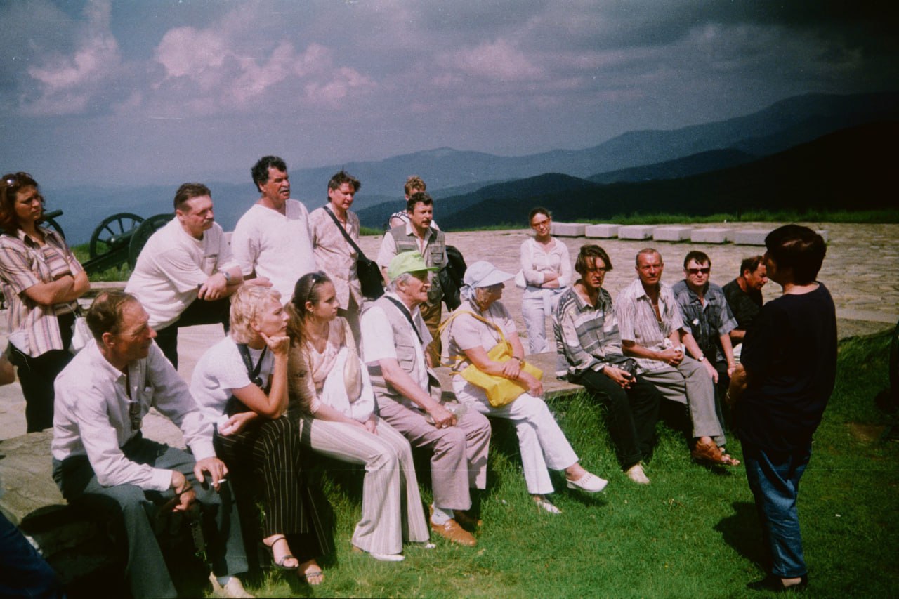 Имя Анатолия Андреевича Стрельцова хорошо известно иркутянам, любящим и ценящим театральное искусство Имя Анатолия Андреевича Стрельцова хорошо известно иркутянам, любящим и ценящим театральное искусство