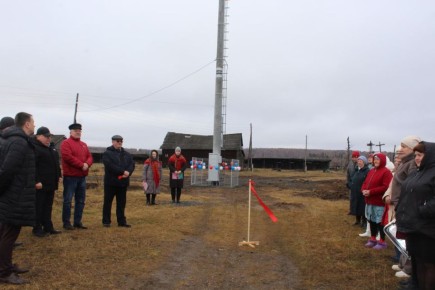 В Иркутской области по региональной программе связью и Интернетом обеспечили жителей села Бурхун Тулунского района