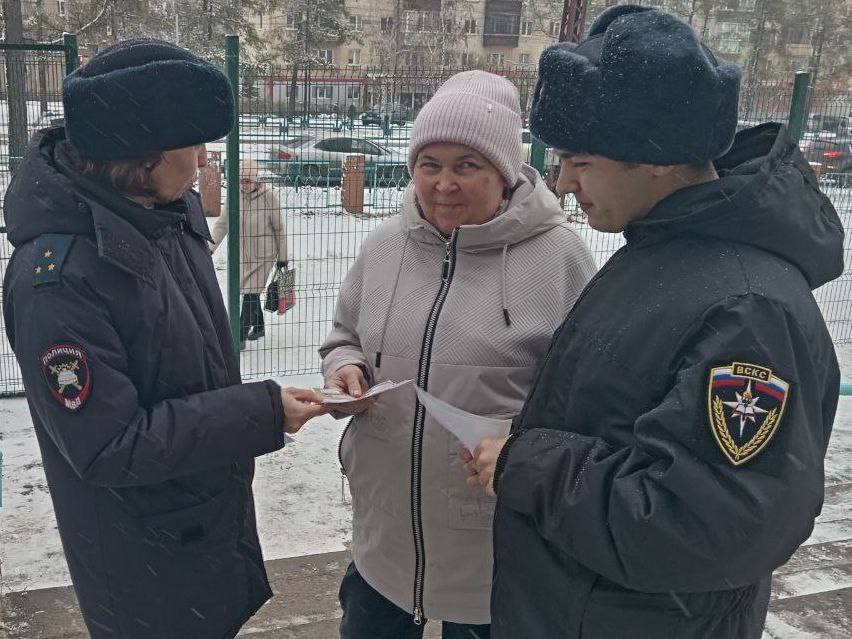 «С заботой о старших» - Госавтоинспекция и Всероссийский студенческий корпус спасателей напомнили о безопасности пожилым людям «С заботой о старших» - Госавтоинспекция и Всероссийский студенческий корпус спасателей напомнили о безопасности пожилым людям