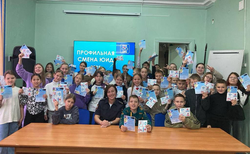 Автоинспекторы Усолья-Сибирского провели профилактические мероприятия для школьников