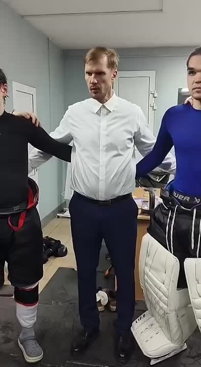 АНГАРСКИЙ «ЕРМАК» РАЗГРОМИЛ «КРИСТАЛЛ» В ГОСТЯХ СО СЧЁТОМ 8:3!