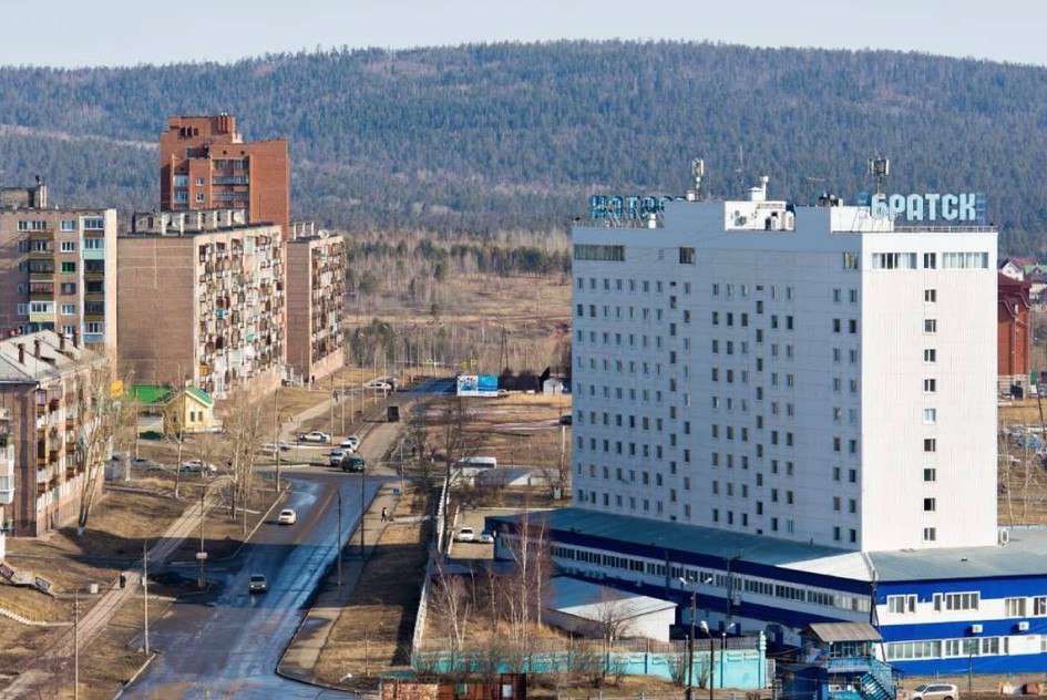 В правительстве Иркутской области идет работа по разработке механизма доведения экологически «окрашенных» платежей до муниципалитетов региона, в которых в первую очередь необходимо провести те или иные мероприятия...