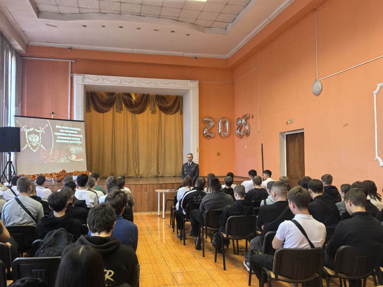 Ветераны и сотрудники транспортной полиции Прибайкалья  посетили Иркутский техникум транспорта и строительства Ветераны и сотрудники транспортной полиции Прибайкалья  посетили Иркутский техникум транспорта и строительства