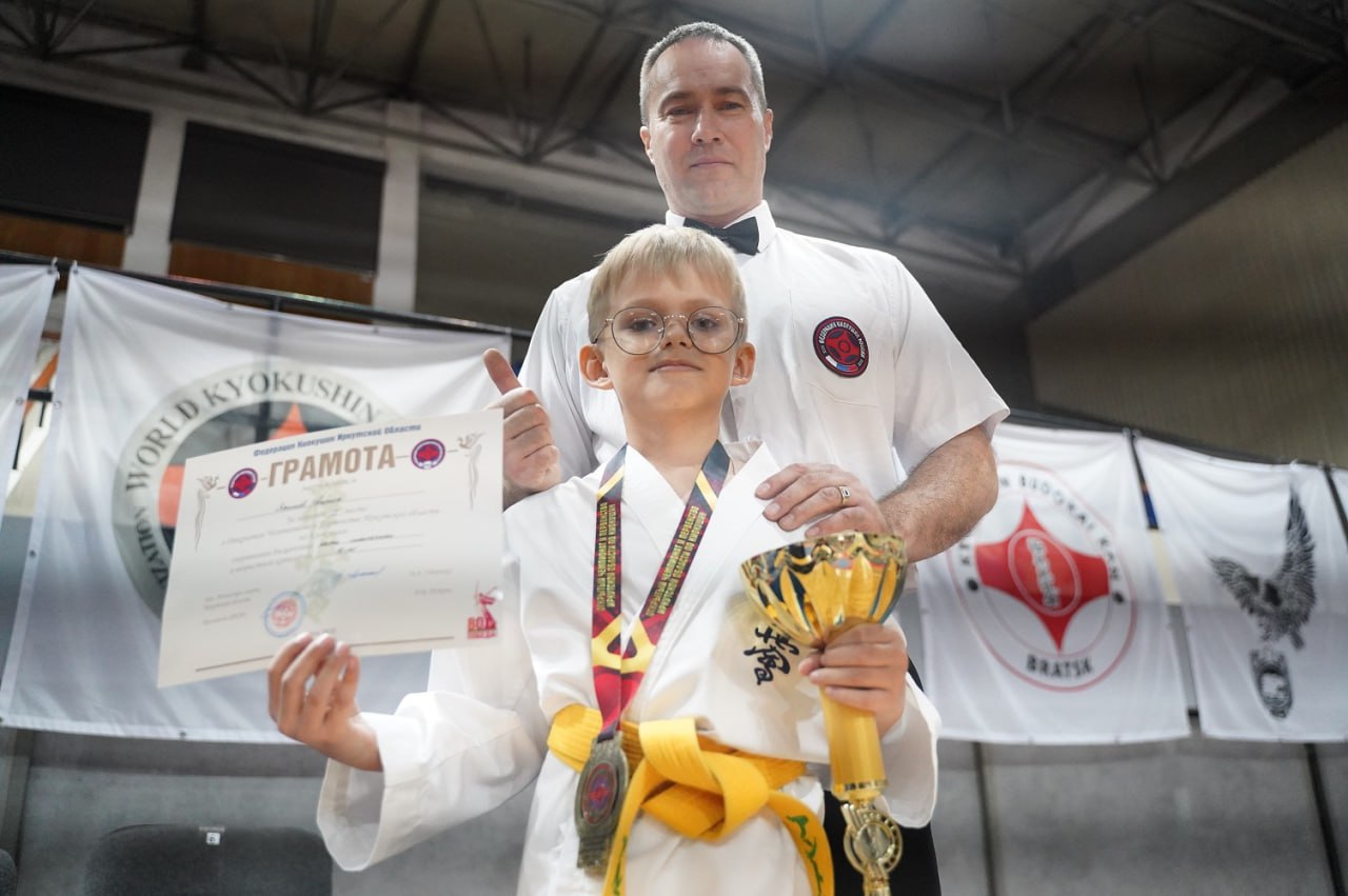 Более 200 спортсменов России приняли участие в соревнованиях по киокусинкай каратэ в Иркутске Более 200 спортсменов России приняли участие в соревнованиях по киокусинкай каратэ в Иркутске