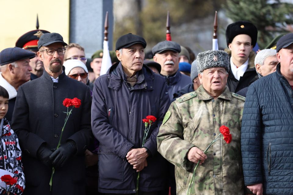 Мемориальный комплекс «Аллея Памяти» открыли в Иркутске Мемориальный комплекс «Аллея Памяти» открыли в Иркутске