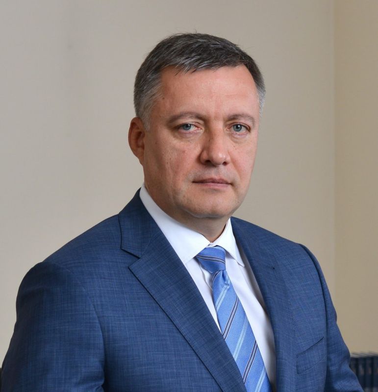 Губернатор Игорь Кобзев поздравил жителей Иркутской области с Днём народного единства