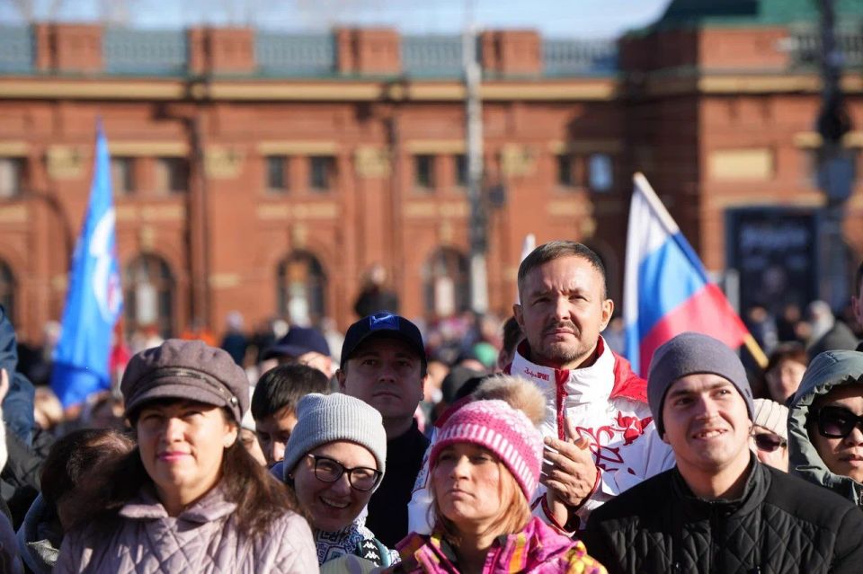 Игорь Кобзев: Нас объединяет чувство гордости за нашу Родину Игорь Кобзев: Нас объединяет чувство гордости за нашу Родину