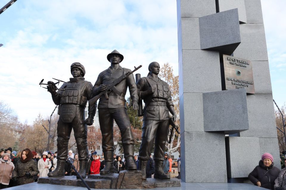 Мемориальный комплекс «Аллея Памяти» открыли в Иркутске Мемориальный комплекс «Аллея Памяти» открыли в Иркутске