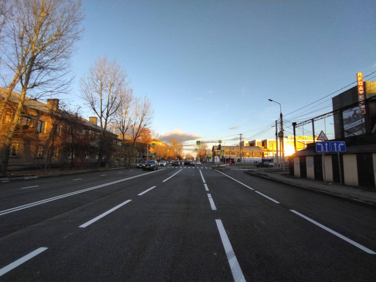 В Иркутске завершили ремонт улицы Баррикад на участке от Маратовского кольца до Фридриха Энгельса В Иркутске завершили ремонт улицы Баррикад на участке от Маратовского кольца до Фридриха Энгельса