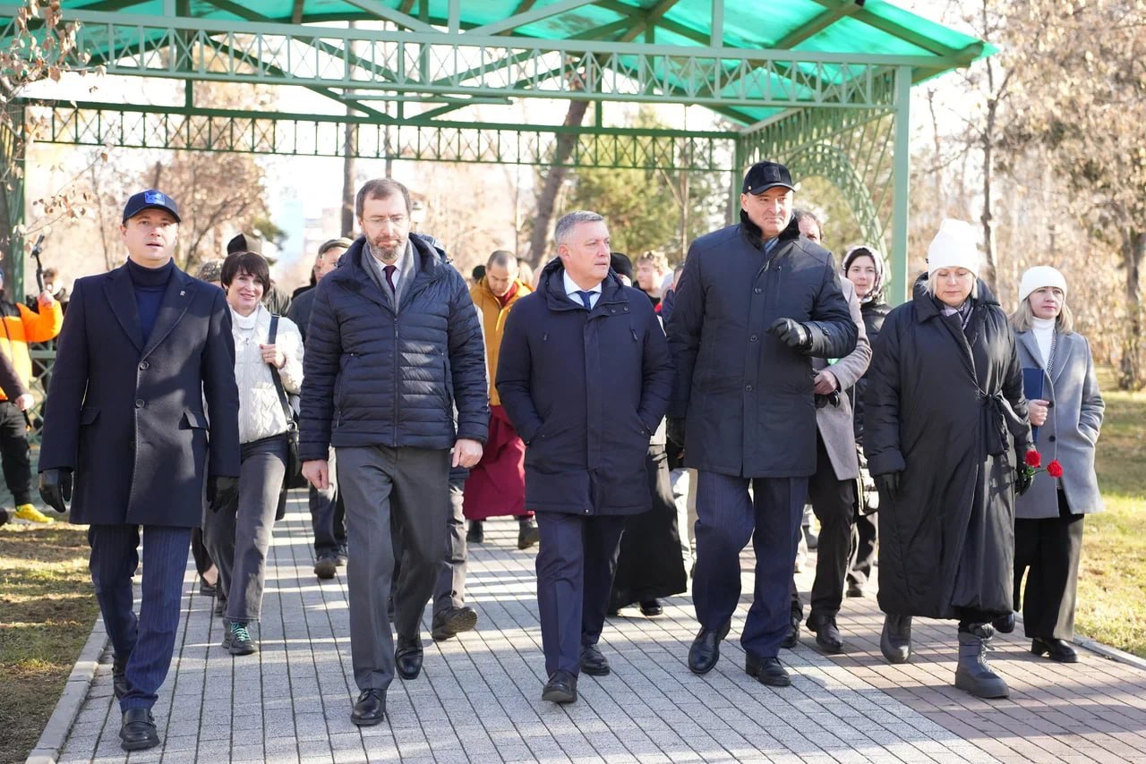 В Иркутске прошло Шествие памяти, посвященное Дню народного единства В Иркутске прошло Шествие памяти, посвященное Дню народного единства