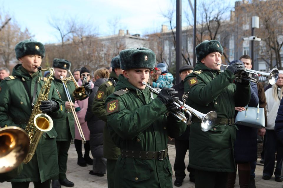 Мемориальный комплекс «Аллея Памяти» открыли в Иркутске Мемориальный комплекс «Аллея Памяти» открыли в Иркутске