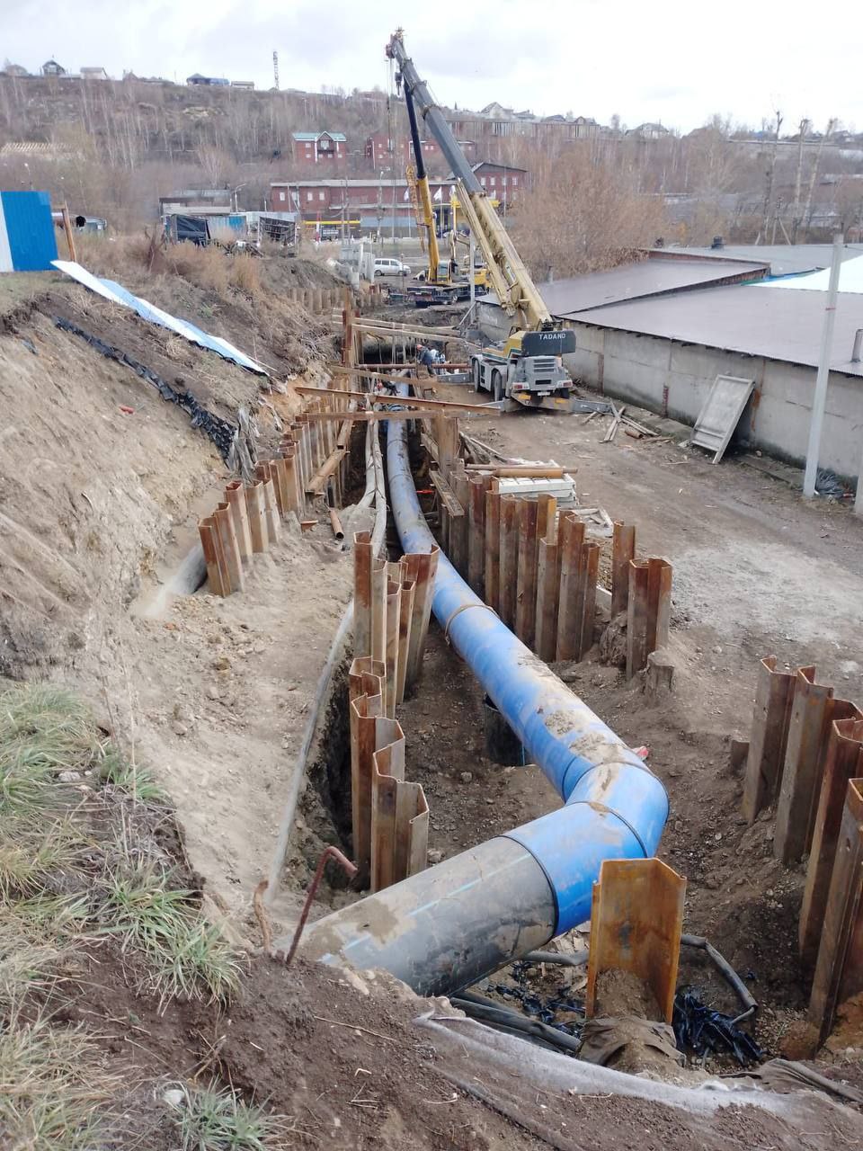 На улицах Рабочего Штаба и Баррикад завершается реконструкция напорных трубопроводов На улицах Рабочего Штаба и Баррикад завершается реконструкция напорных трубопроводов