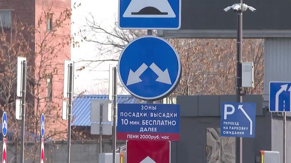 В аэропорту Иркутска изменилась схема движения автомобилей рядом со всеми терминалами