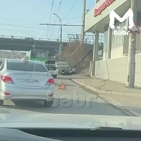 Авария парализовала въезд на объездную Первомайский — Университетский в Иркутске