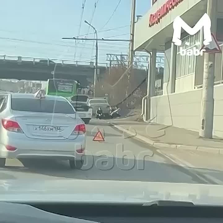 Авария парализовала въезд на объездную Первомайский — Университетский в Иркутске