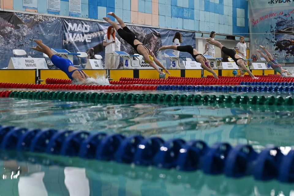 Спортсмены Приангарья стали победителями и призерами второго этапа межрегиональных соревнований по плаванию «Кубок Сибири», которые с 28 по 30 октября проходили в Барнауле Спортсмены Приангарья стали победителями и призерами второго этапа межрегиональных соревнований по плаванию «Кубок Сибири», которые с 28 по 30 октября проходили в Барнауле