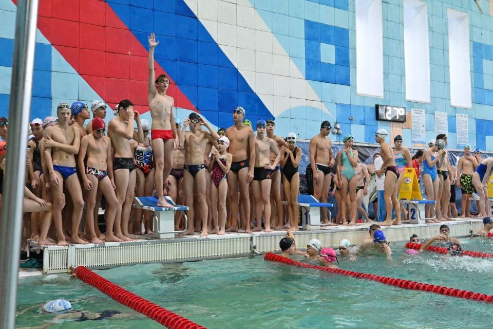 Спортсмены Приангарья стали победителями и призерами второго этапа межрегиональных соревнований по плаванию «Кубок Сибири», которые с 28 по 30 октября проходили в Барнауле Спортсмены Приангарья стали победителями и призерами второго этапа межрегиональных соревнований по плаванию «Кубок Сибири», которые с 28 по 30 октября проходили в Барнауле